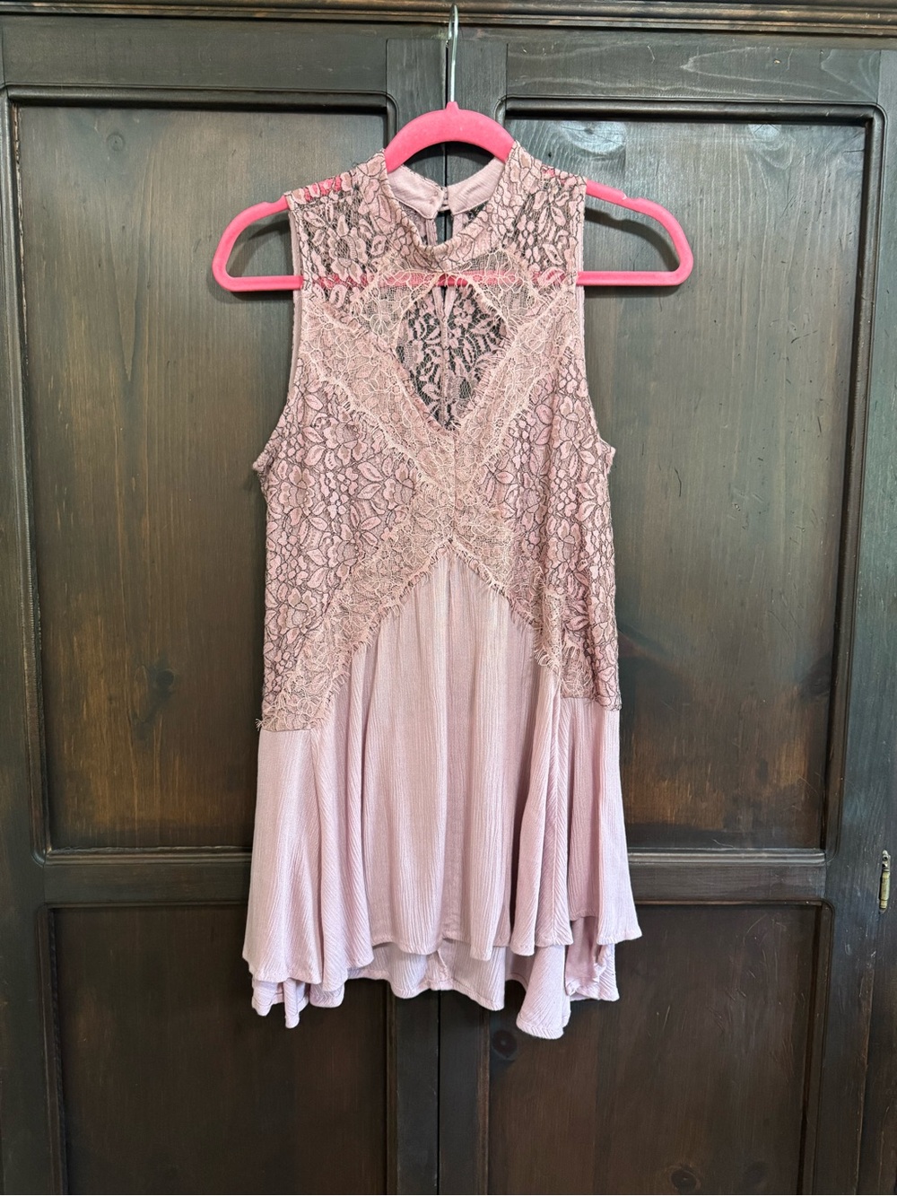 Daytrip Sleeveless Lace Pink Coquette Blouse Tunic size Medium